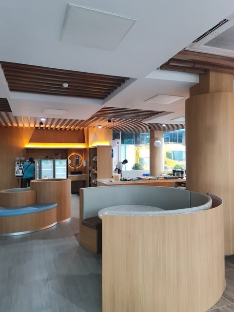Kantin Kerry Cikarang (PT Kerry) — custom furniture & interior oleh Logica.Space